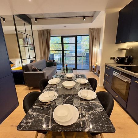 Amazing Cosy Apartment, Next To O2 Arena And Close To London Excel, Secure Parking 외부 사진