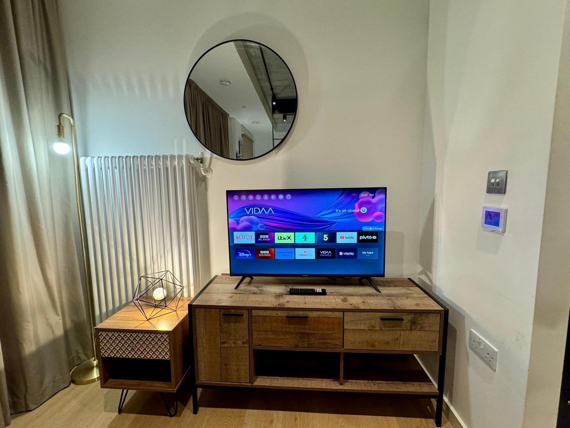 Amazing Cosy Apartment, Next To O2 Arena And Close To London Excel, Secure Parking 외부 사진